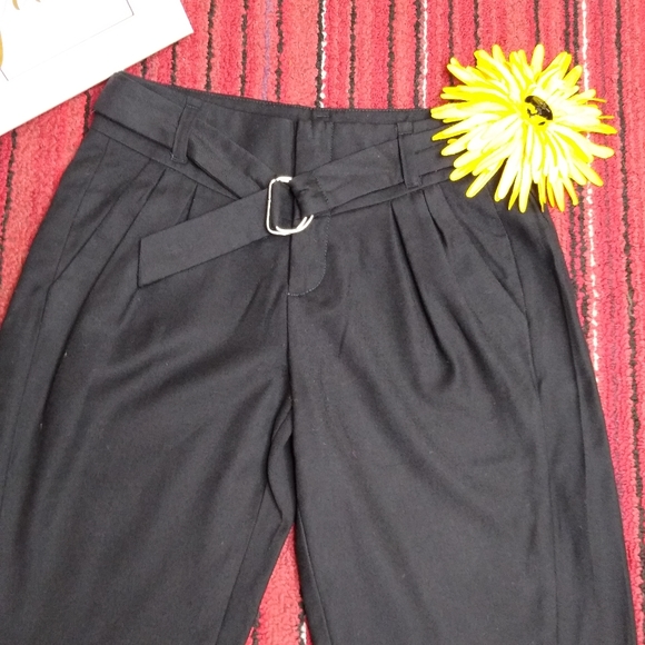 Banana Republic Stretch Cargo Crop Capri Pants 0 - Picture 5 of 7